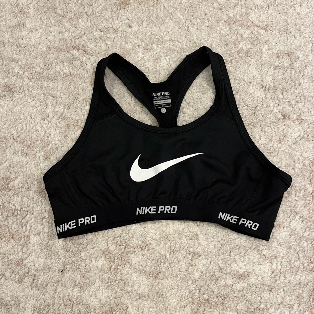 nike sports bra